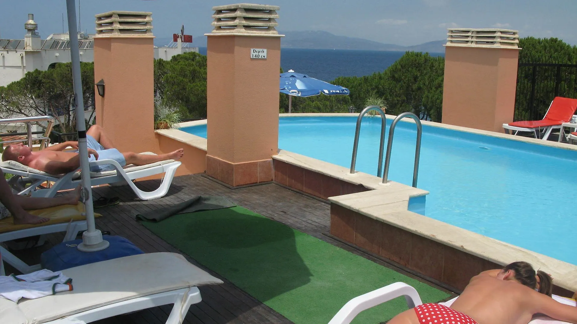 Rosy Pension Kusadasi 2*,  Turquía